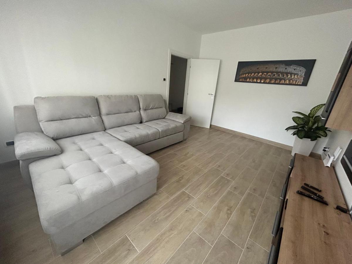 Apartment Sweet *